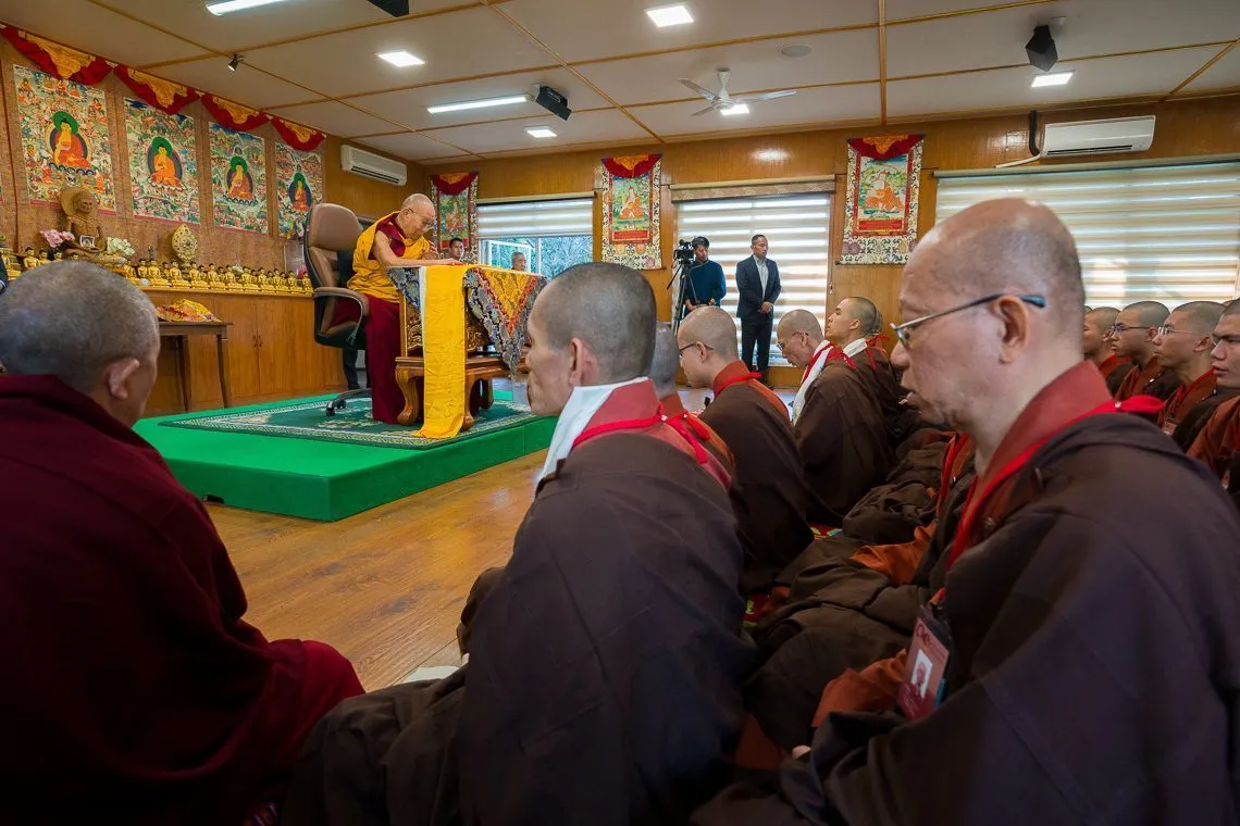Monks and nuns chanting